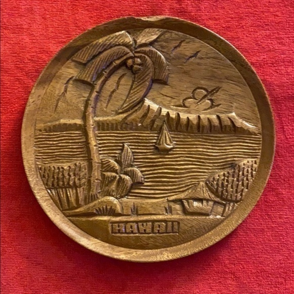 Vintage Hand Carved Hawaiin Decorative Wood Plate